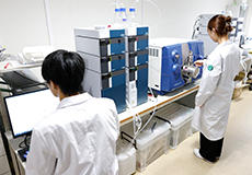 臨床検査質量分析の実習の様子